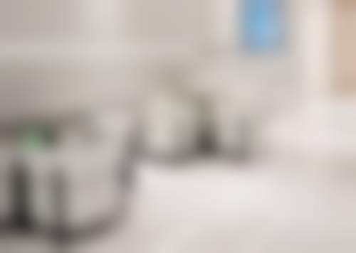 深圳八大处祁峰医生注射思伊美1ml玻尿酸除皱4600元起，分层填充鼻唇沟肿胀仅1天