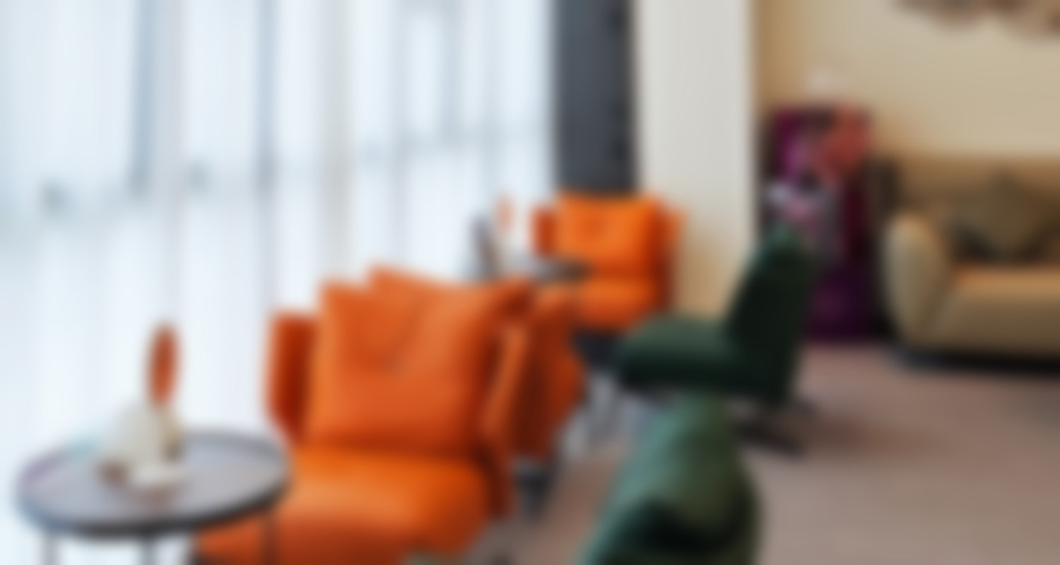 {宁波鄞州拾壹逐光医疗美容诊所吴霞排第几？她是创始人兼核心专家，25年经验专攻馒化修复与晒斑治疗！