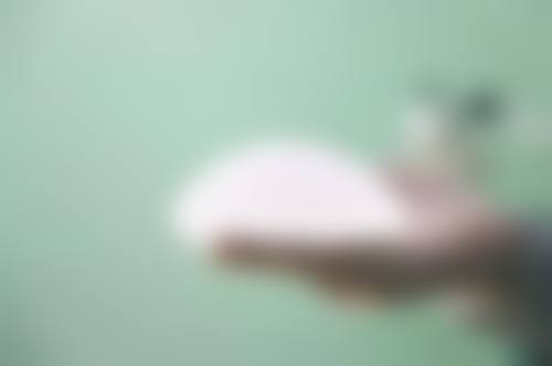 激光治疗：500 - 2000元，能否完全清除脂肪粒？