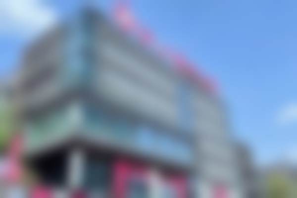 重庆半永久美瞳线2560元起！松山医院李凤医生8步精细操作，术后即刻自然有神