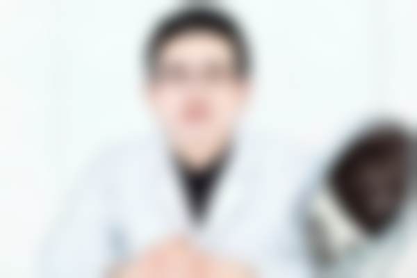 4、医院常见问题解答(精选 3–4 个)