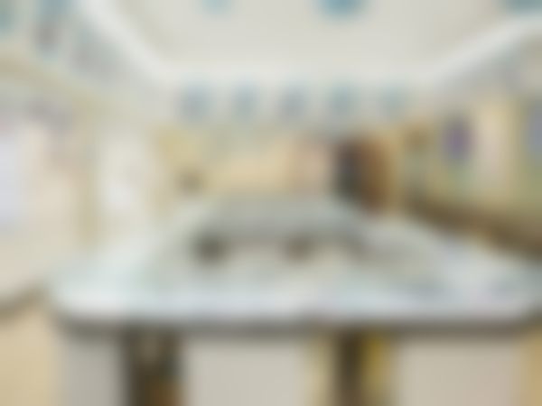 五、眼底病诊疗：500 - 2000元的“精细检查 + 靶向治疗”