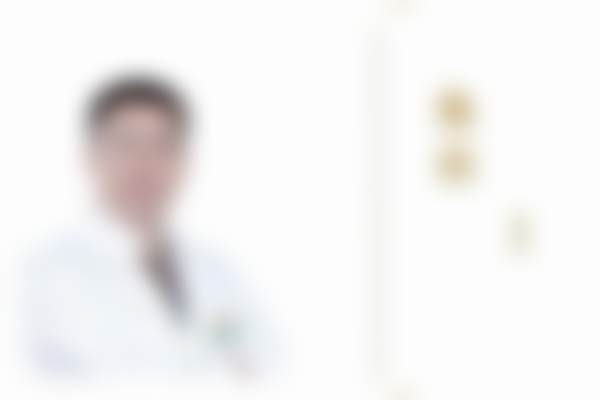 广州中家医刘兵医生做眼部多项整形价格多少钱？2280元起含开眼角、上睑去脂，解决肿眼泡、内眦赘皮问题，术后眼神更显灵动！